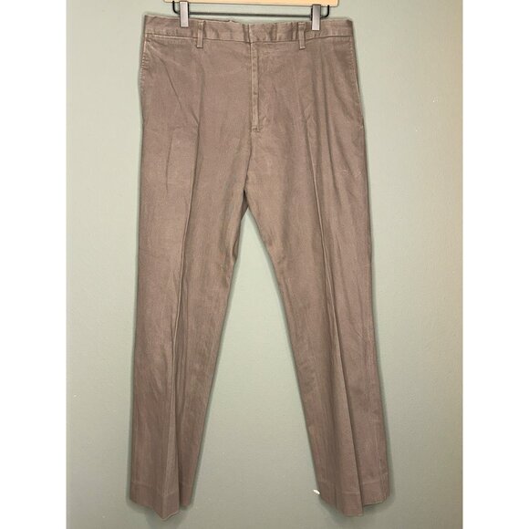 Banana Republic Men's 34" x 32" Classic Fit Chino's Straight Leg - Picture 1 of 13